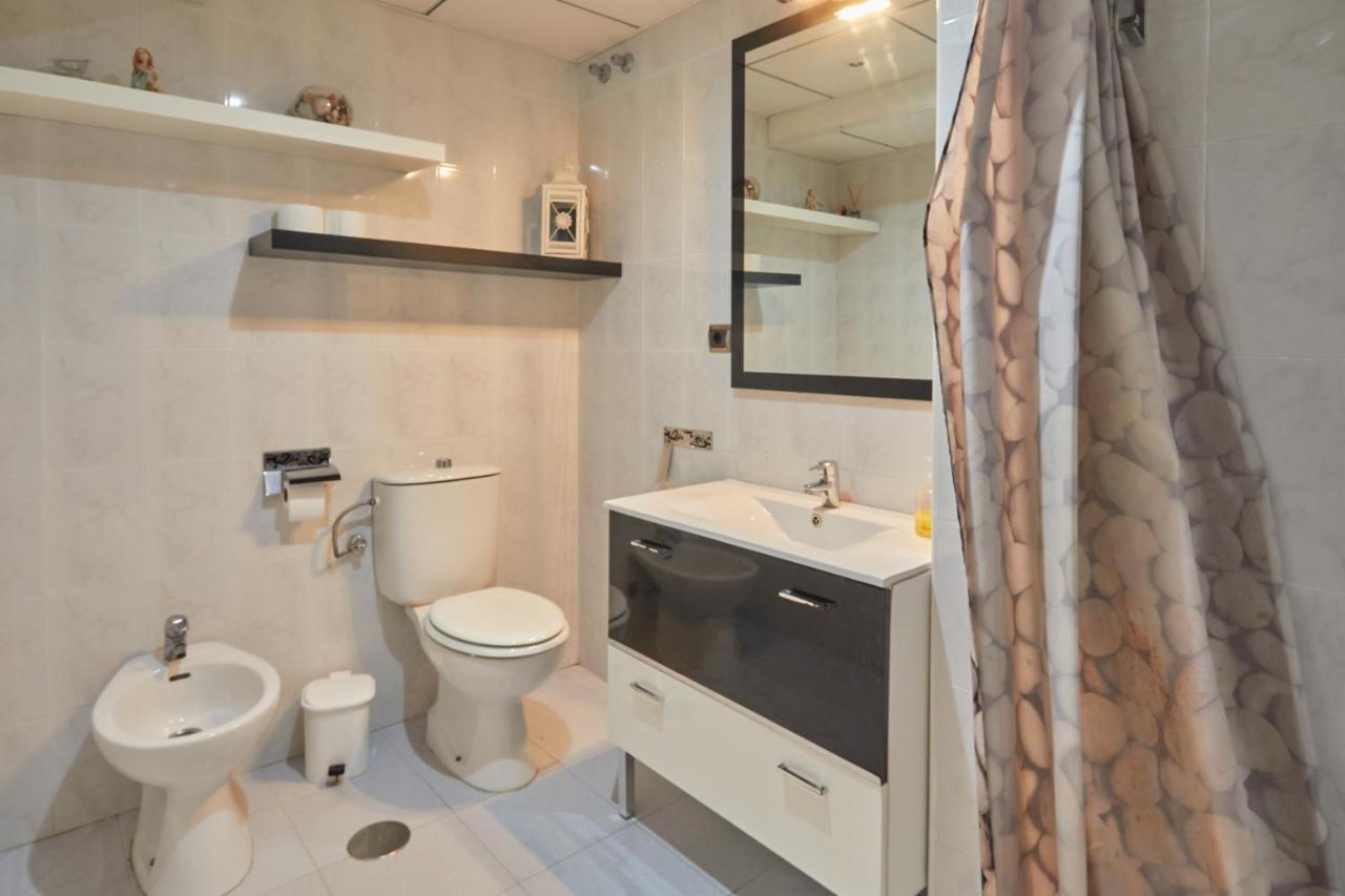 Two Bedrooms Leonor Davalos Севілья Екстер'єр фото