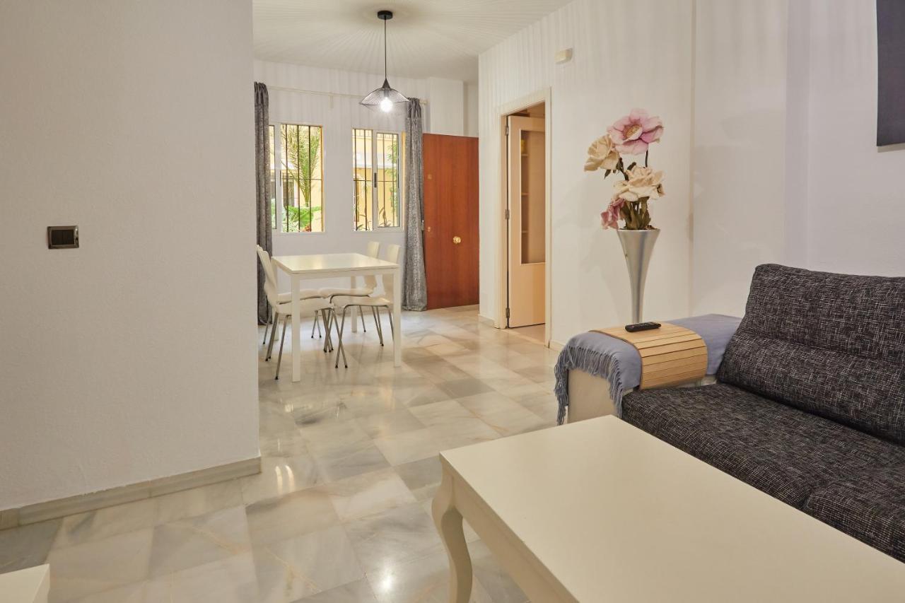 Two Bedrooms Leonor Davalos Севілья Екстер'єр фото
